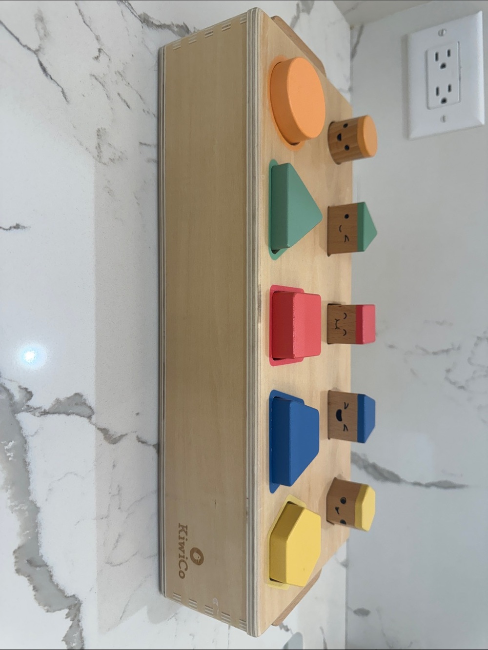 KiwiCo Pop-Up Shape Sorter Puzzle